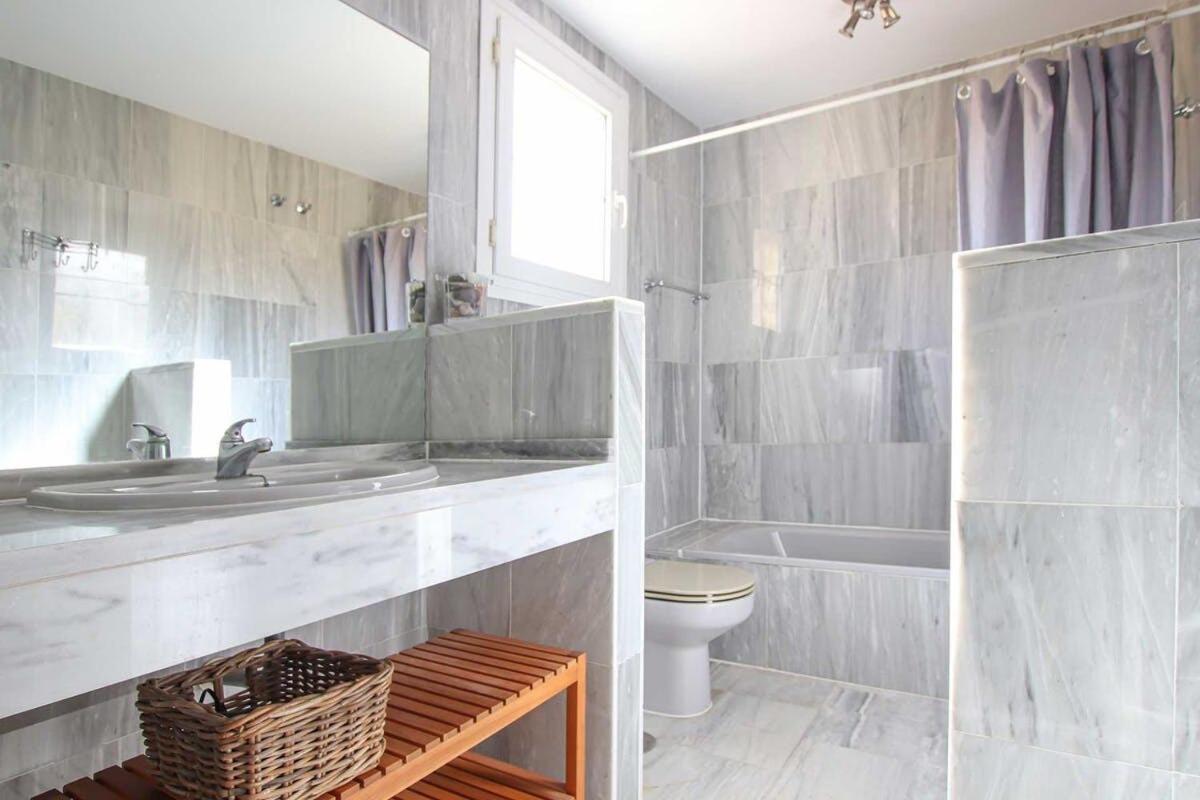 Apartmán Precioso Atico En Cabopino - Marbella Exteriér fotografie