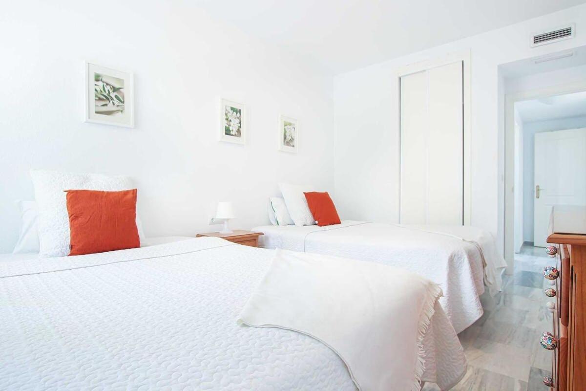 Apartmán Precioso Atico En Cabopino - Marbella Exteriér fotografie