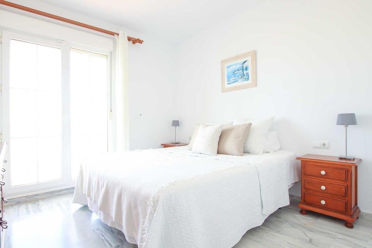 Apartmán Precioso Atico En Cabopino - Marbella Exteriér fotografie