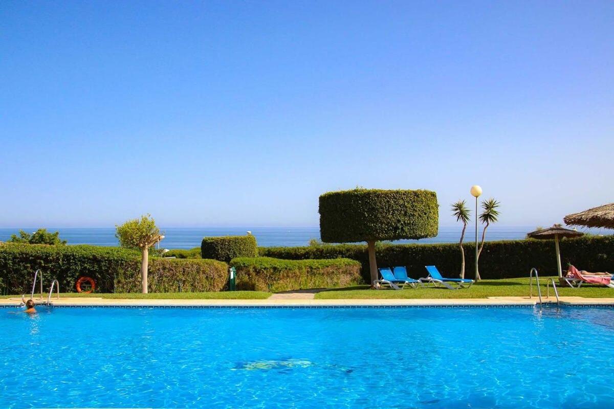 Apartmán Precioso Atico En Cabopino - Marbella Exteriér fotografie